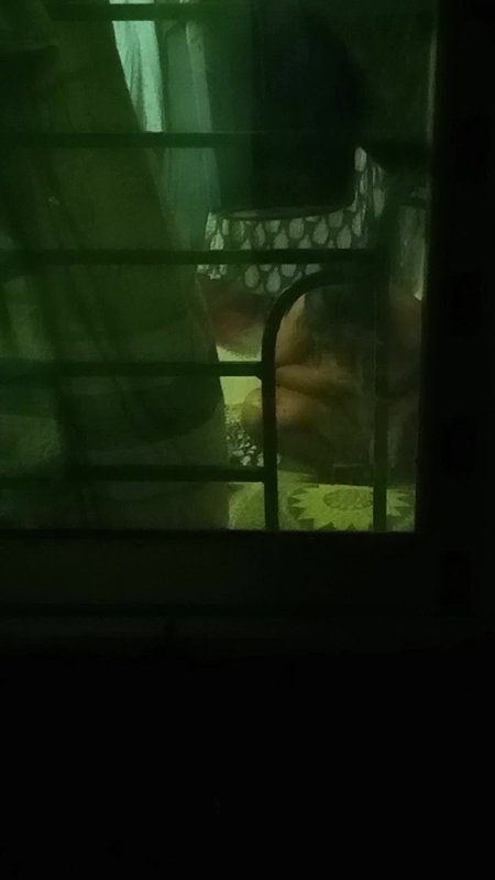 HOT HORNY MAAL BHABHI STRIPPING SHOWING SAGGY BOOBS PUSSY & BIGASS 5 CLIPS  23