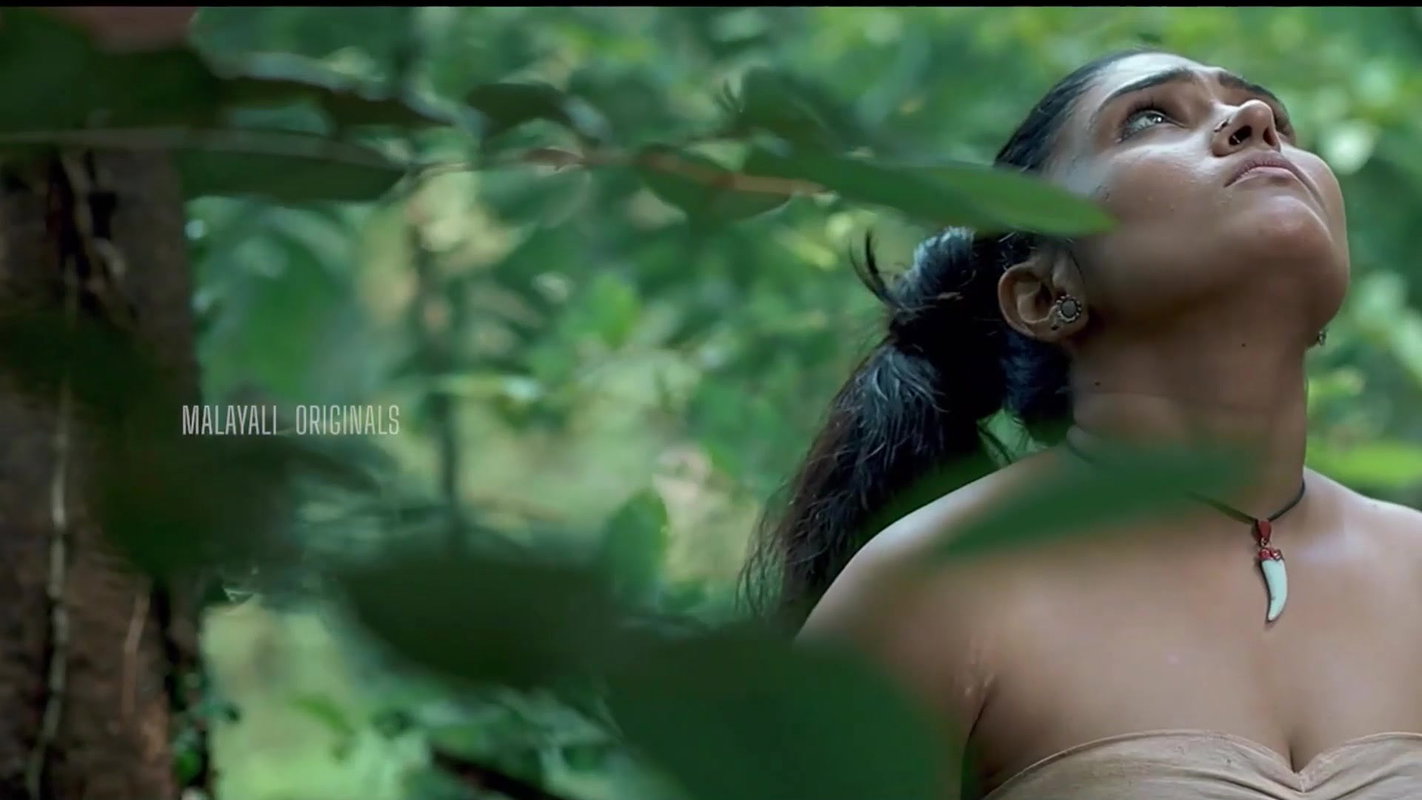Hot sexy Malayali girl sizzling scene from khani film-2 22