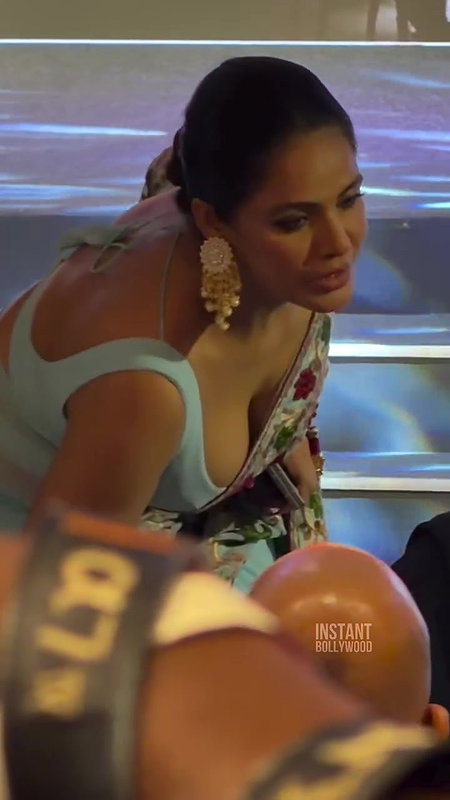 NEETU CHANDRA MESMERZING BUSTY AMPLE CLEAVAGE DELIBERATELY TEASE 22