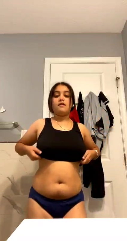 Sexy Chubby Girlfriend Nude Bathing Showing & Spreding Asshole 27