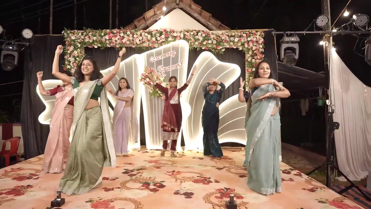 Tulu Lady Sexy Big Navel Dance in Green Saree 22