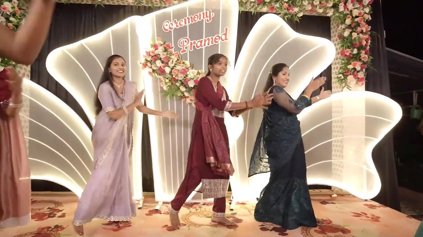 Tulu Lady Sexy Big Navel Dance in Green Saree 22