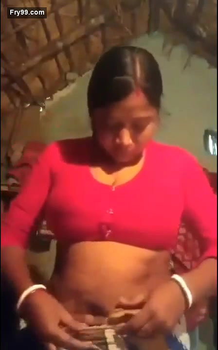 Unsatisfied Bengali Sexy Boudi Showing