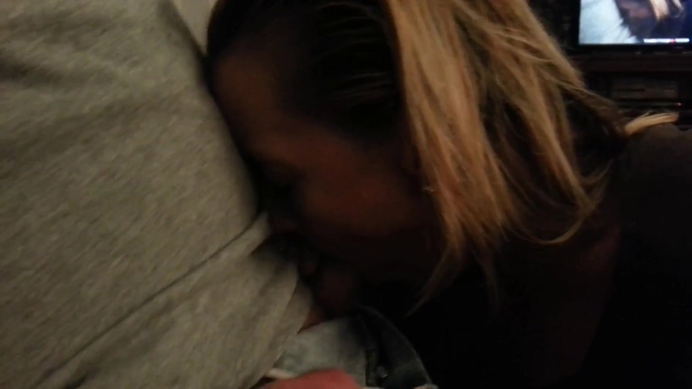 Amateur Cuckolding MILF Sucking Husband And His Best Friend