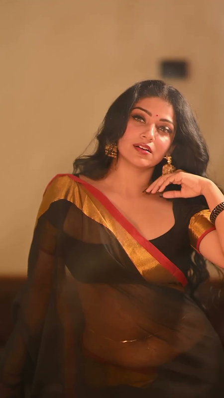 avantikamohan sizzling sexy navel and belly chain photoshoot 22