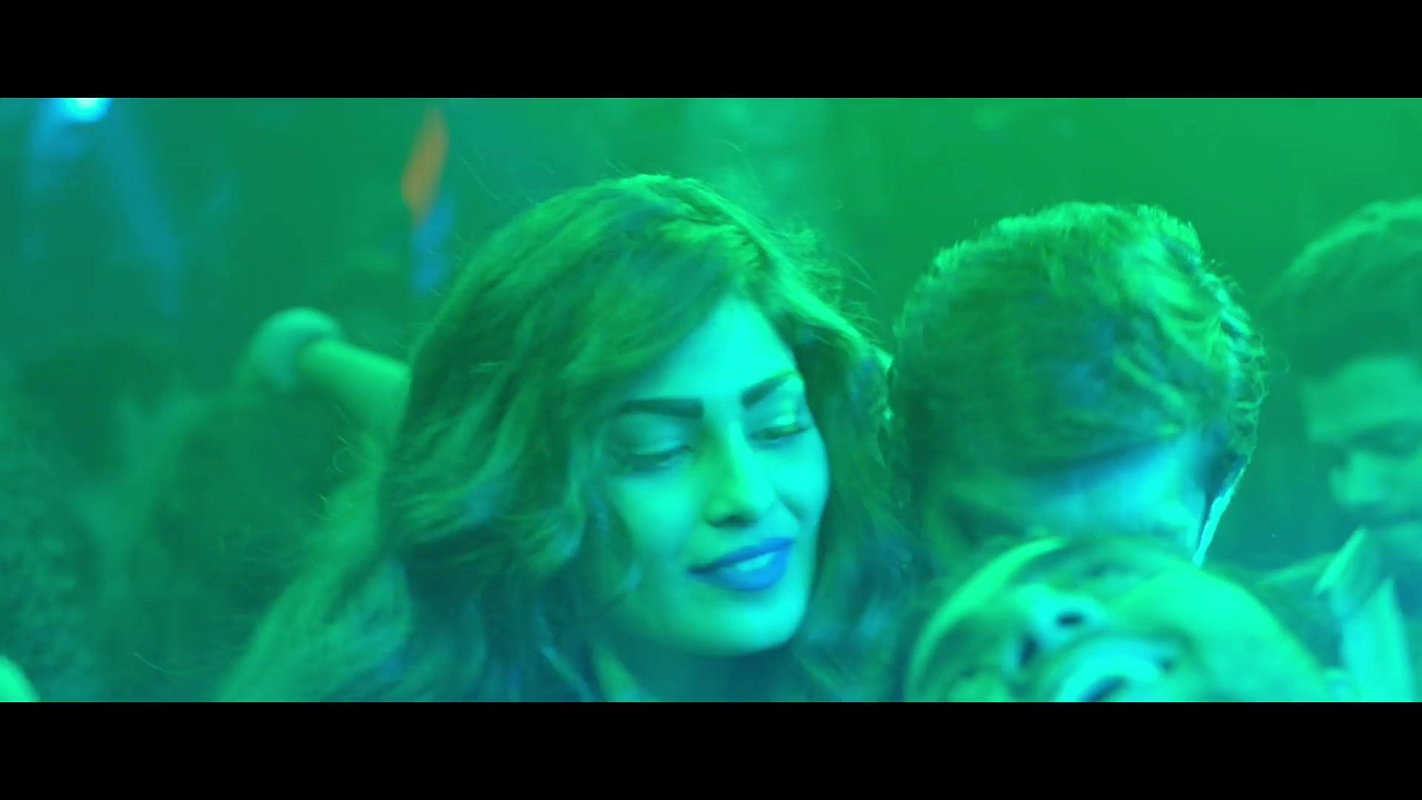 Puja Gupta Sizzling Spicy Assets Enjoyed Hottest Bar Item 4K Song – Hate Story 3 1