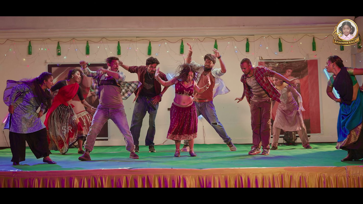 Radha Das hot item song – Navel show, Slight cleavage, Thigh show, Arm pits
