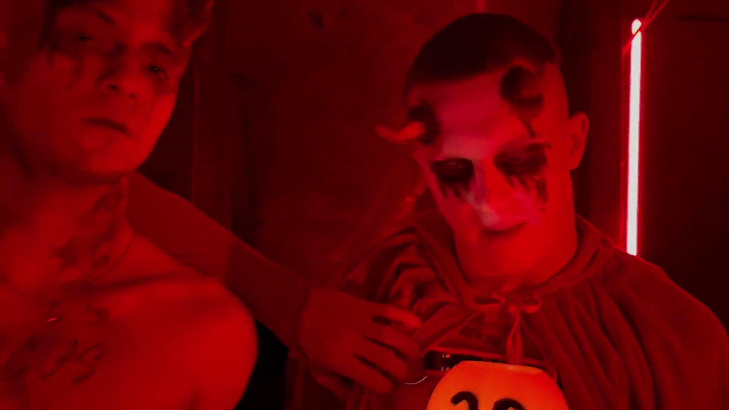 Very gay threesome featuring queer dudes fucking on Halloween with Falcon Al