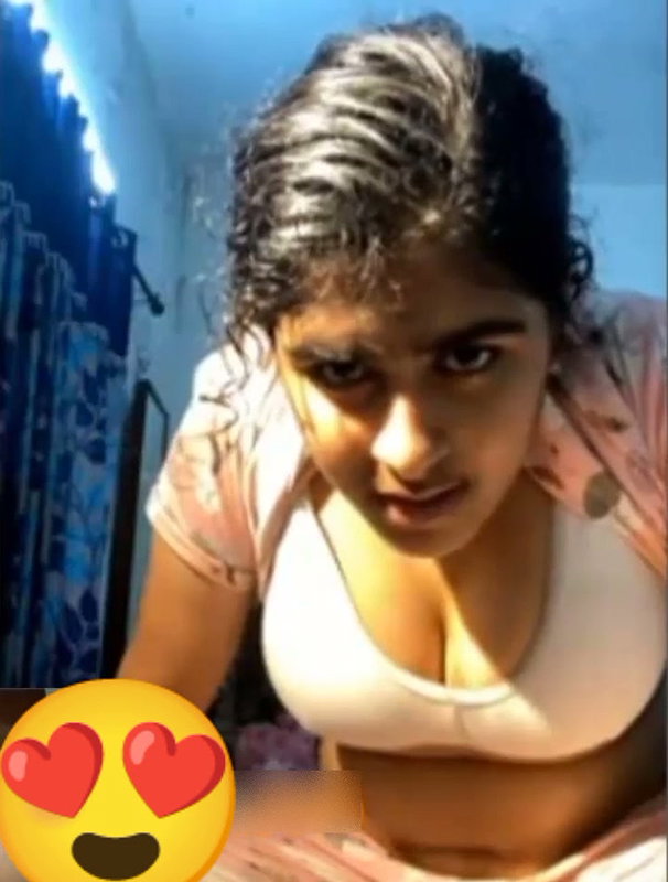 Beautiful Horny Girl Boobs & Pussy Showing Her BF On VideoCall [3Clips] 2 1
