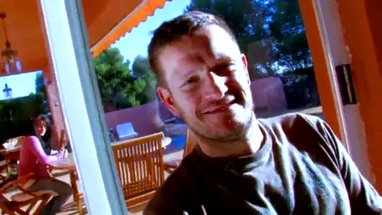 Geiler Dreier am Pool mit den Stiefschwestern