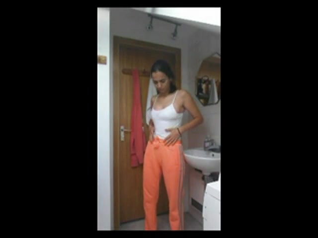 Indian Dutch Teen Babe Selfie – Movies