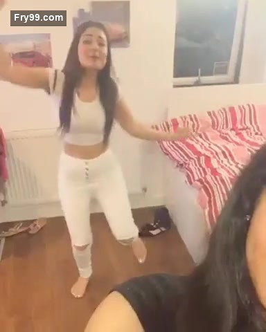 Hot Punjabi Girl Sexy Dance – Movies