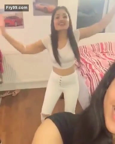 Hot Punjabi Girl Sexy Dance – Movies
