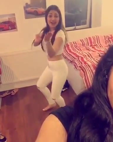 Hot Punjabi Girl Sexy Dance – Movies