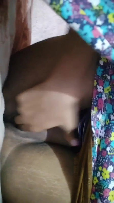 Sexy Indian Girl Showing