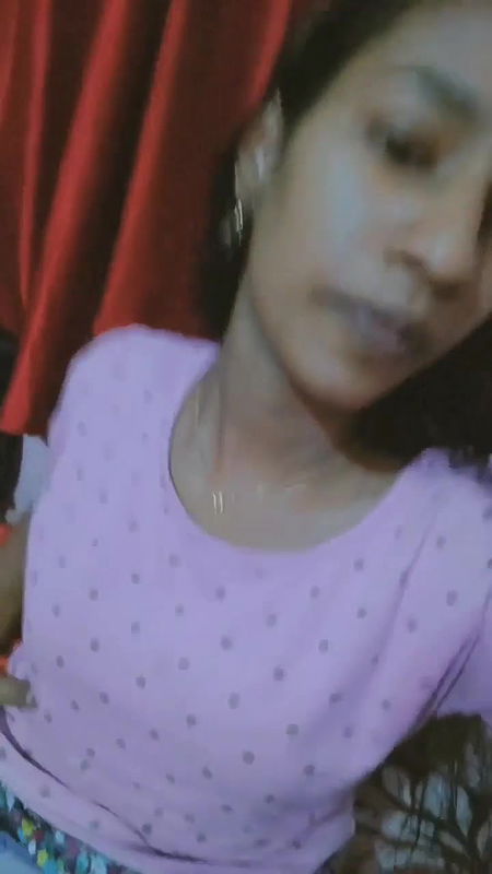 Sexy Indian Girl Showing