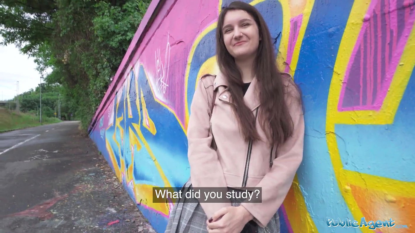 – very cute college Teen art student with natural tits studies a big dick outdoors