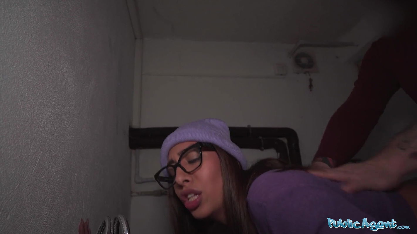 Ale Danger demonstrating how far she can deepthroat a big fat cock