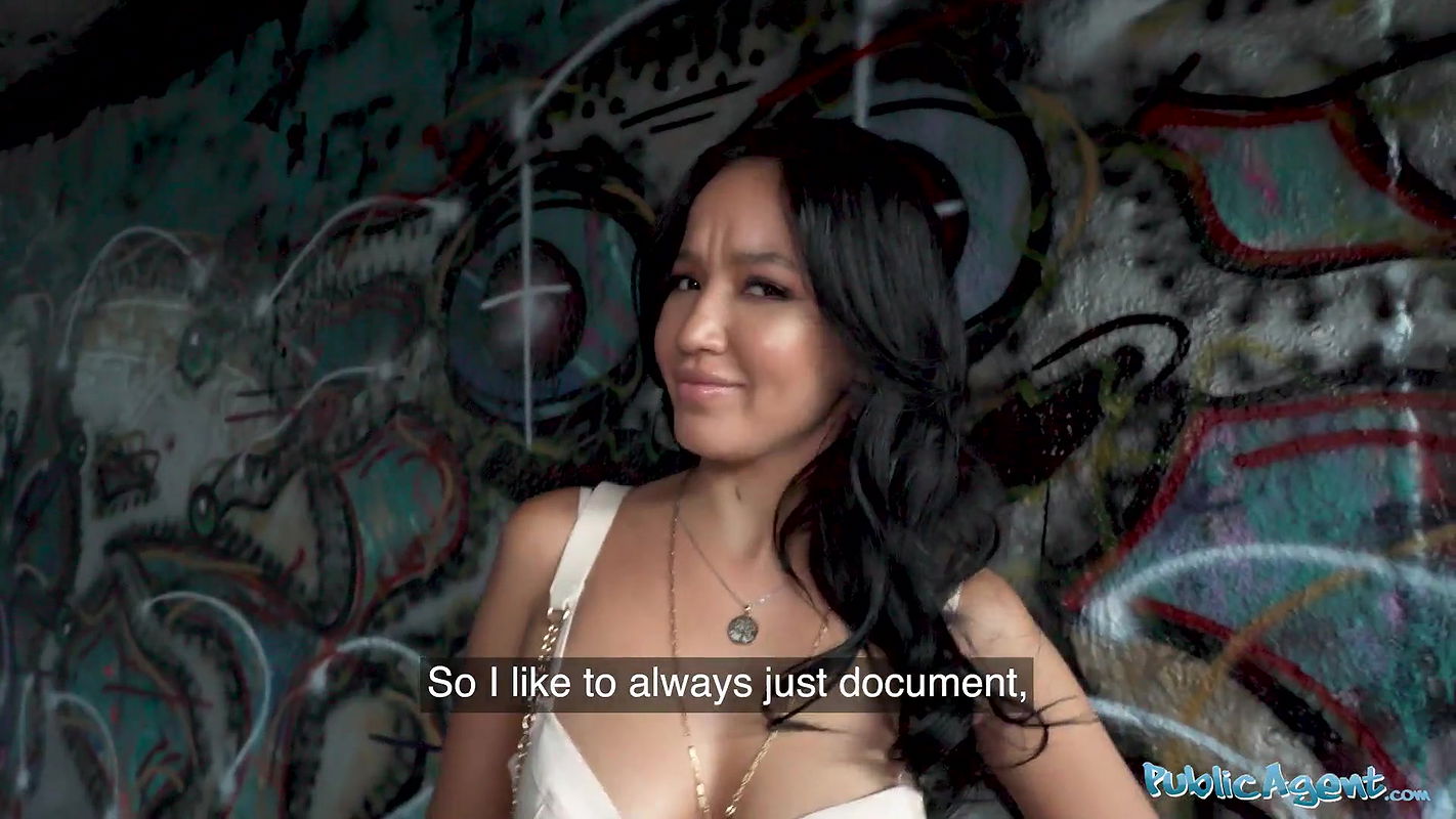 Asia Vargas is the perfectly formed natural looking model to fuck