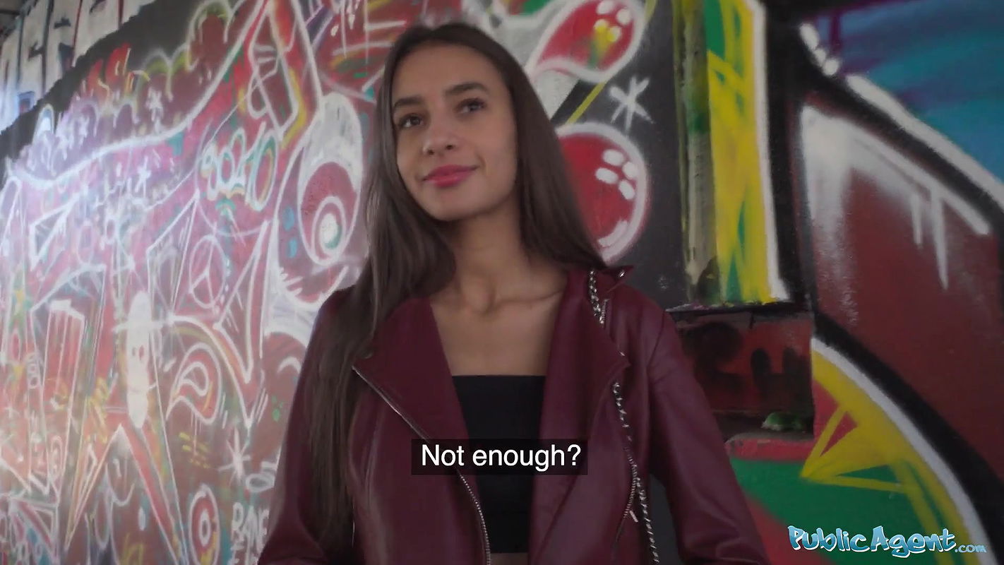 Beautiful brunette babe with a stunning figure fucked outdoors