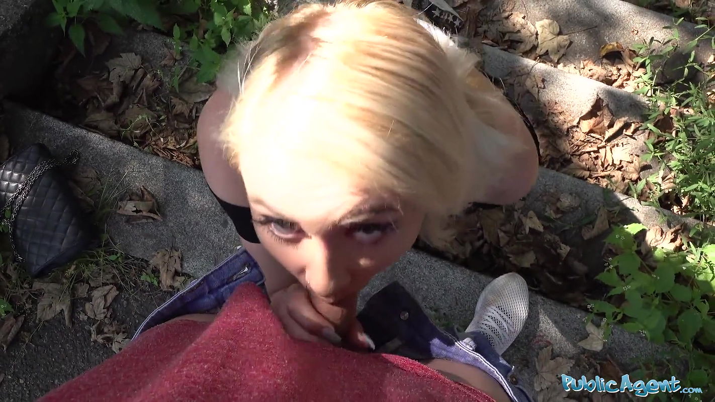 Blonde teen Marilyn Sugar fucked in the woods