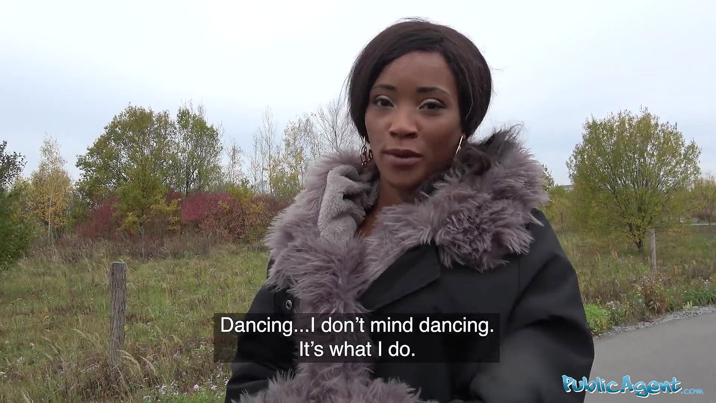 British Ebony Queen Kiki Minaj Fucked Outside