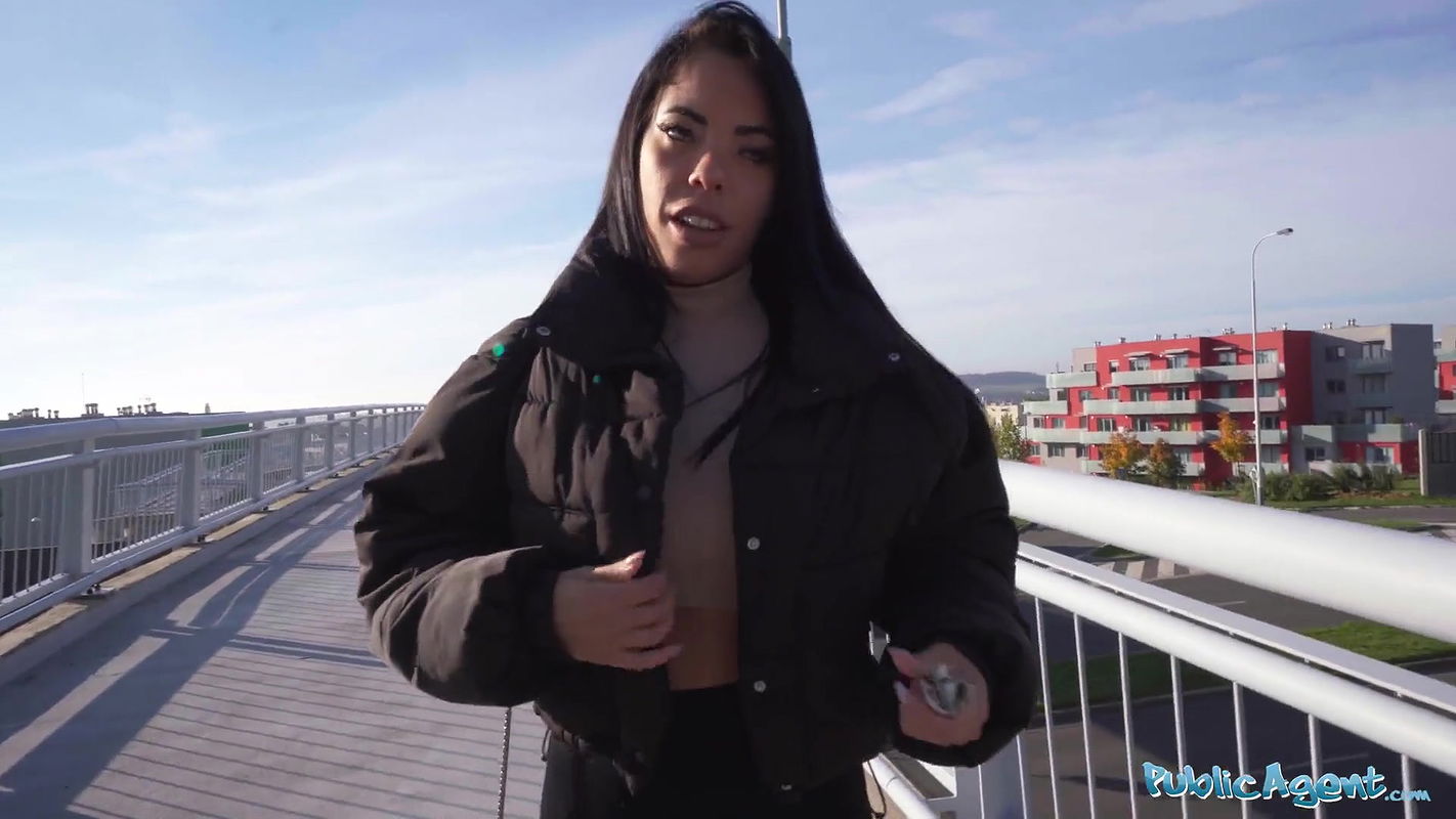 Brunette with a beautiful bubble butt fucking a big fat cock