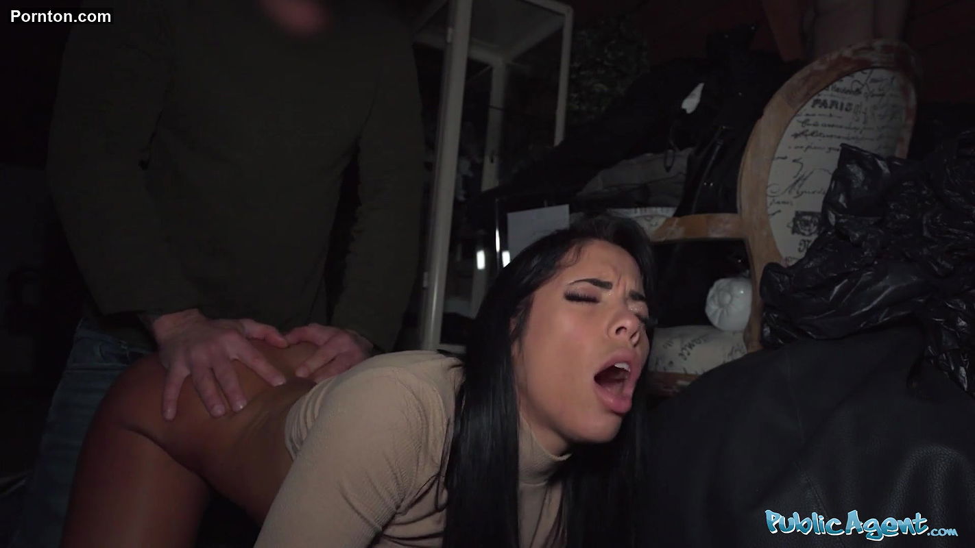 Brunette with a beautiful bubble butt fucking a big fat cock