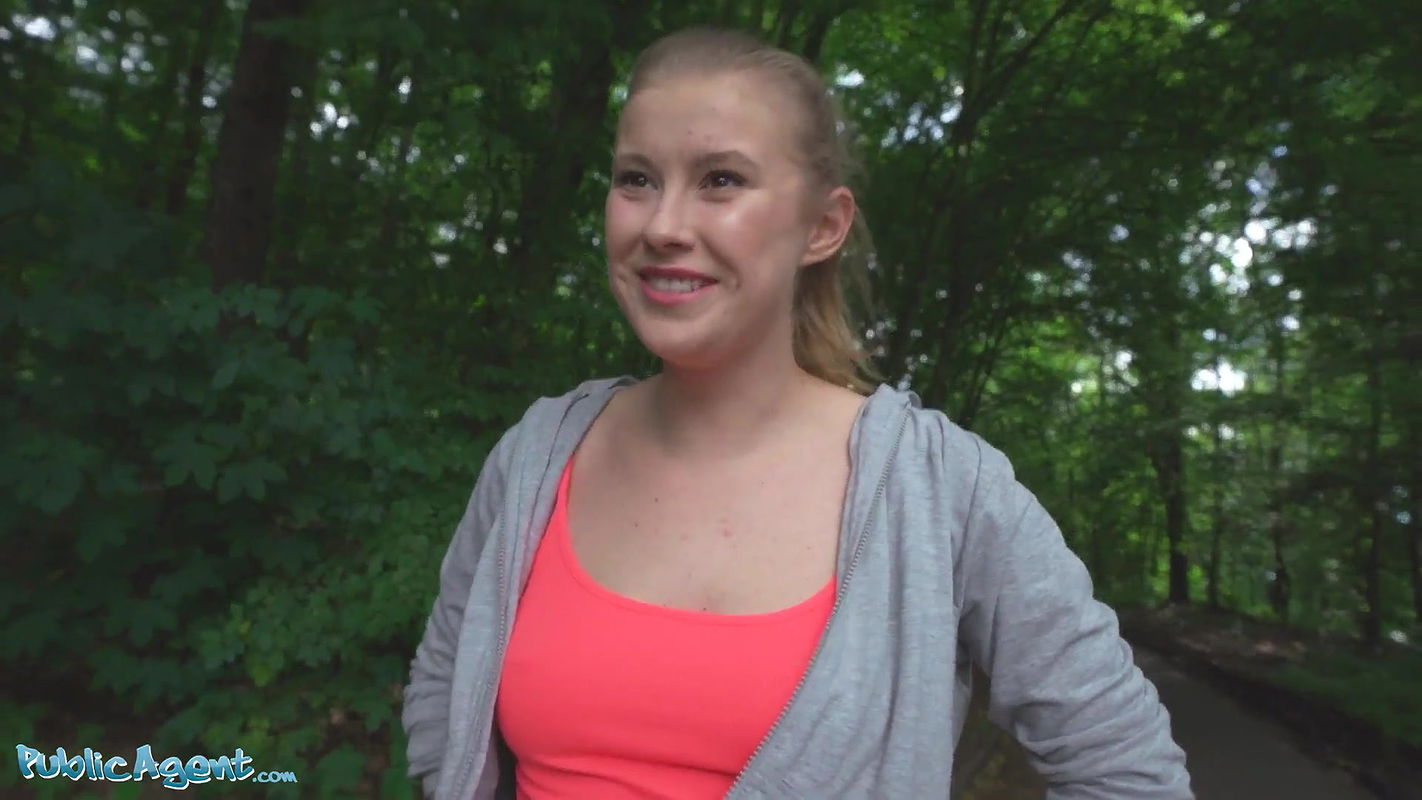 Casey the Runner in Tight Leggings Fucked