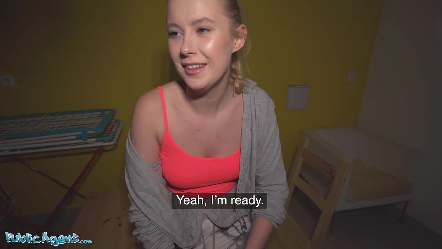 Casey the Runner in Tight Leggings Fucked