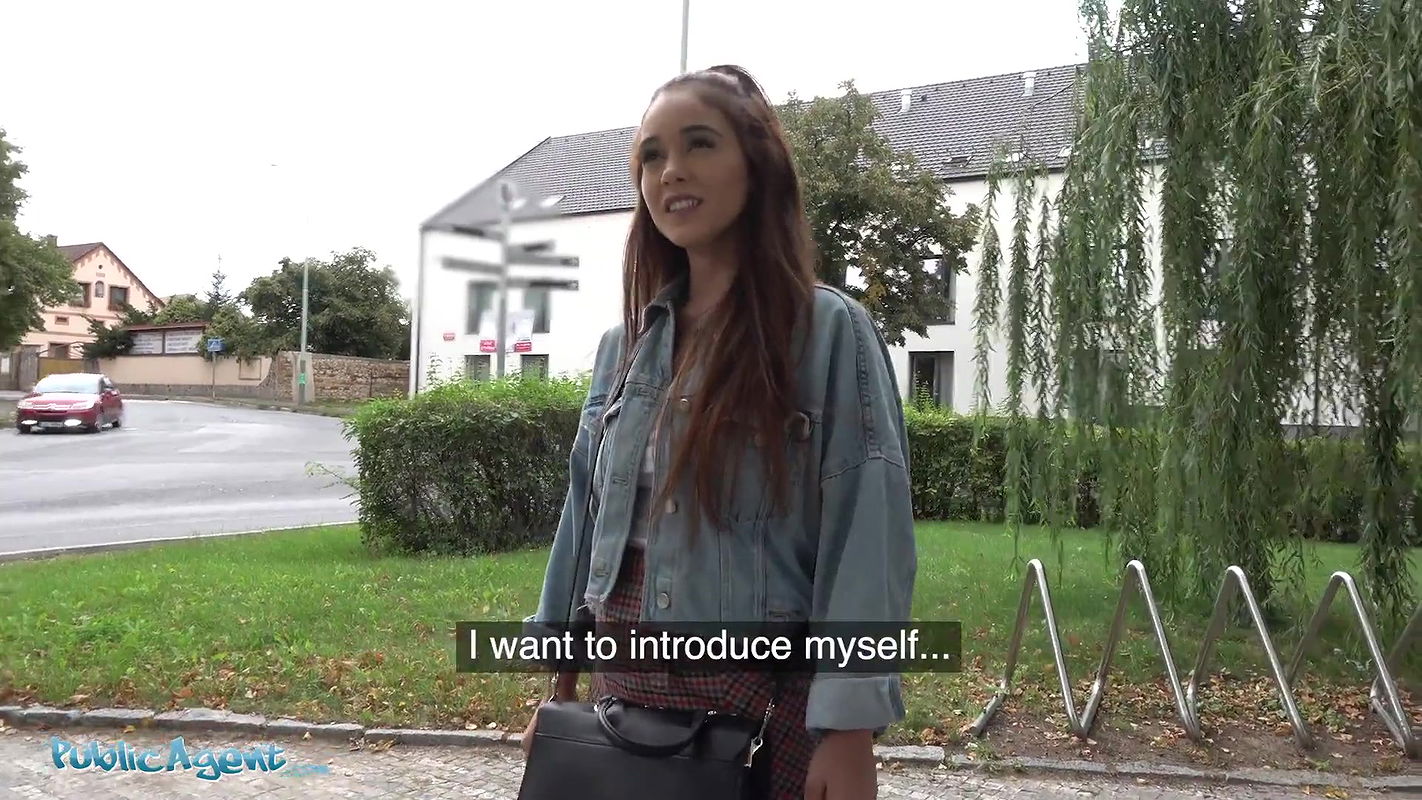 Celebrity Look a like Ginebra Bellucci Fucked in POV