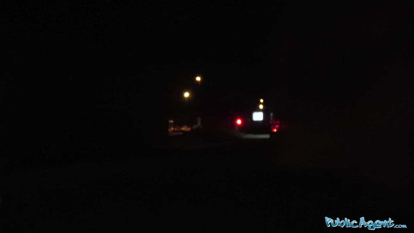 Cheeky Brit Carmel Anderson gets a Pounding