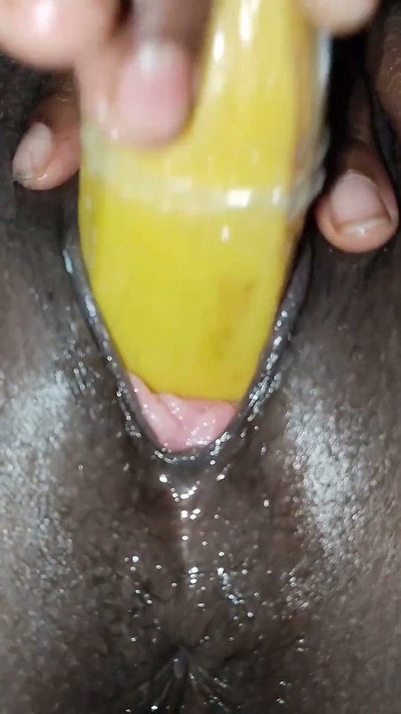 My Wife Put a Banana Inside Her Pussy