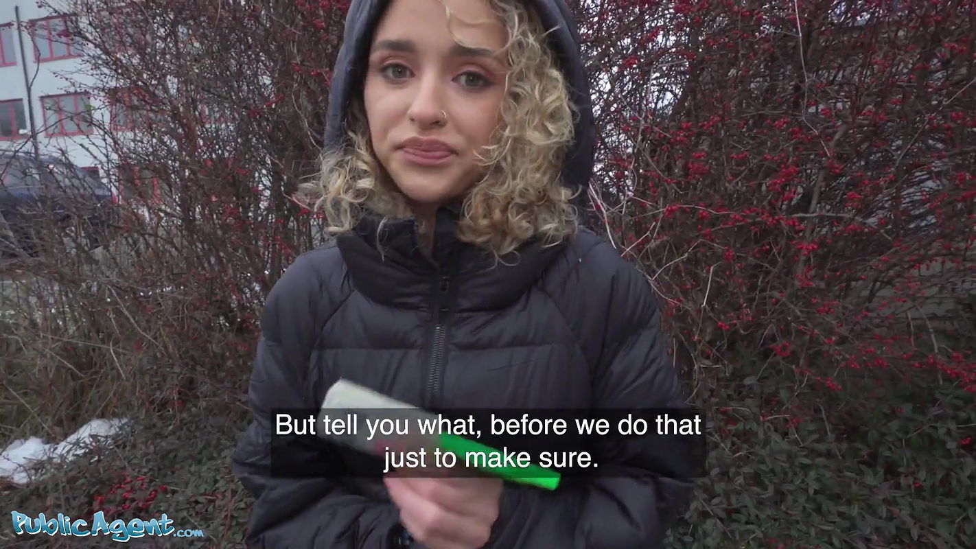 Curly haired petite Spanish babe Geishakyd doggystyle sex in hallway