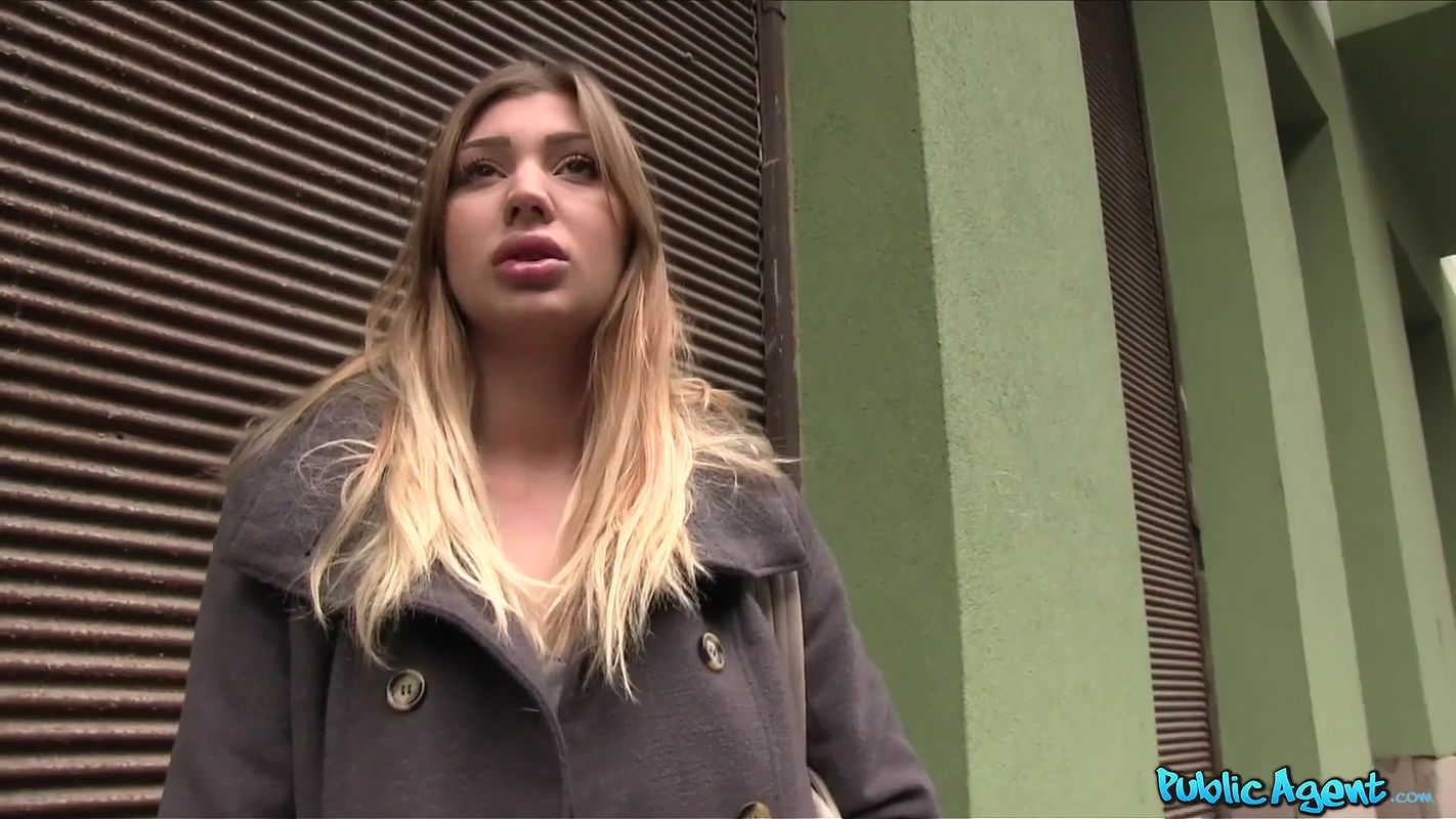 Curvy Blonde with Large Boobs Fucked and Spunked on her Pussy