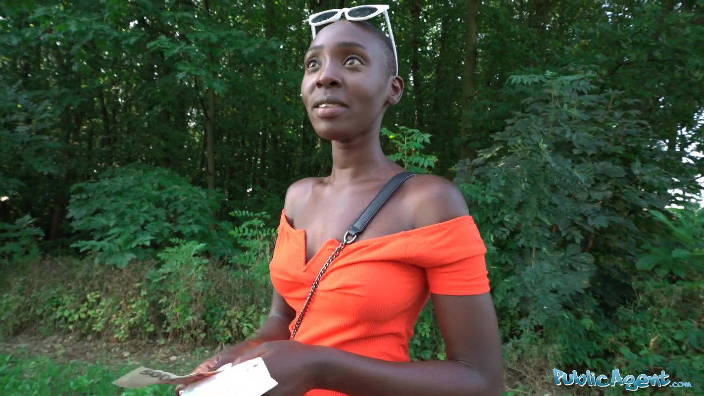 Ebony model Zaawaadi taken into the woods for hard outdoor fucking