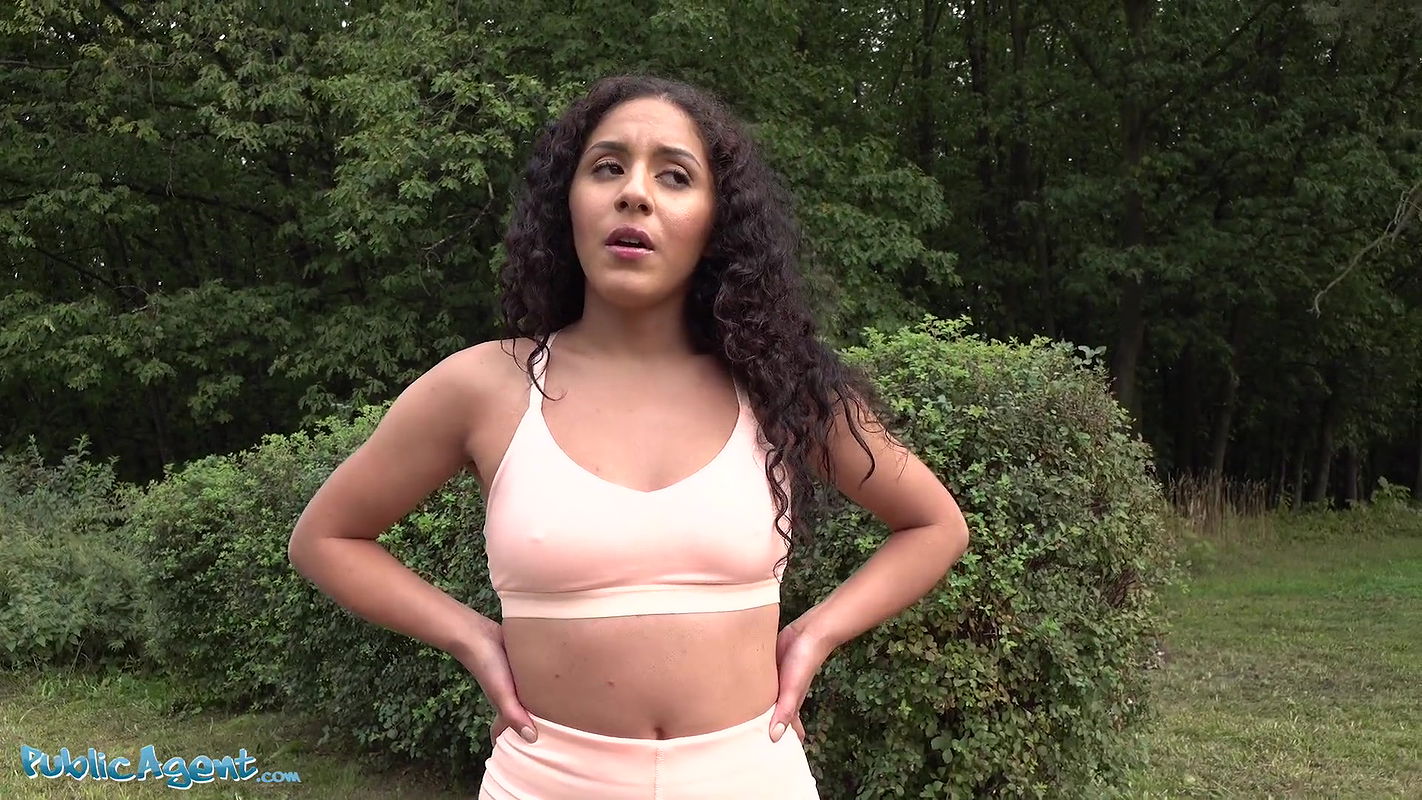 Fitness model Liv Revamped fucked in garage for cash