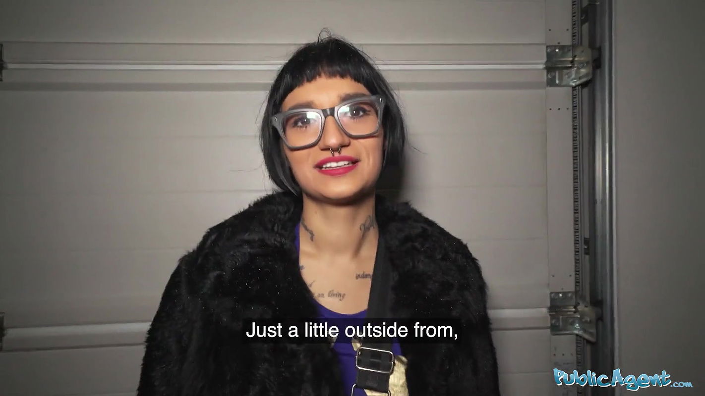 French babe Candy Scott has her wet pussy filled by a big dick