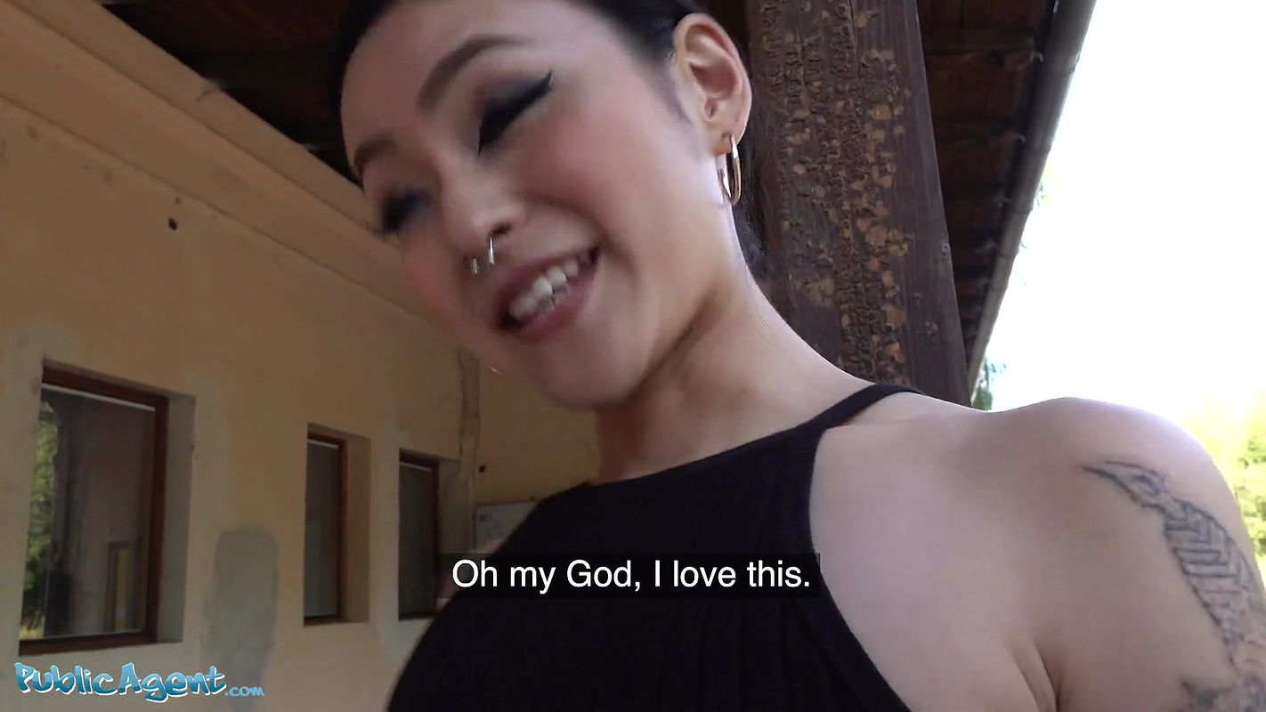 Japanese beauty Rae Lil Black fucks for cash