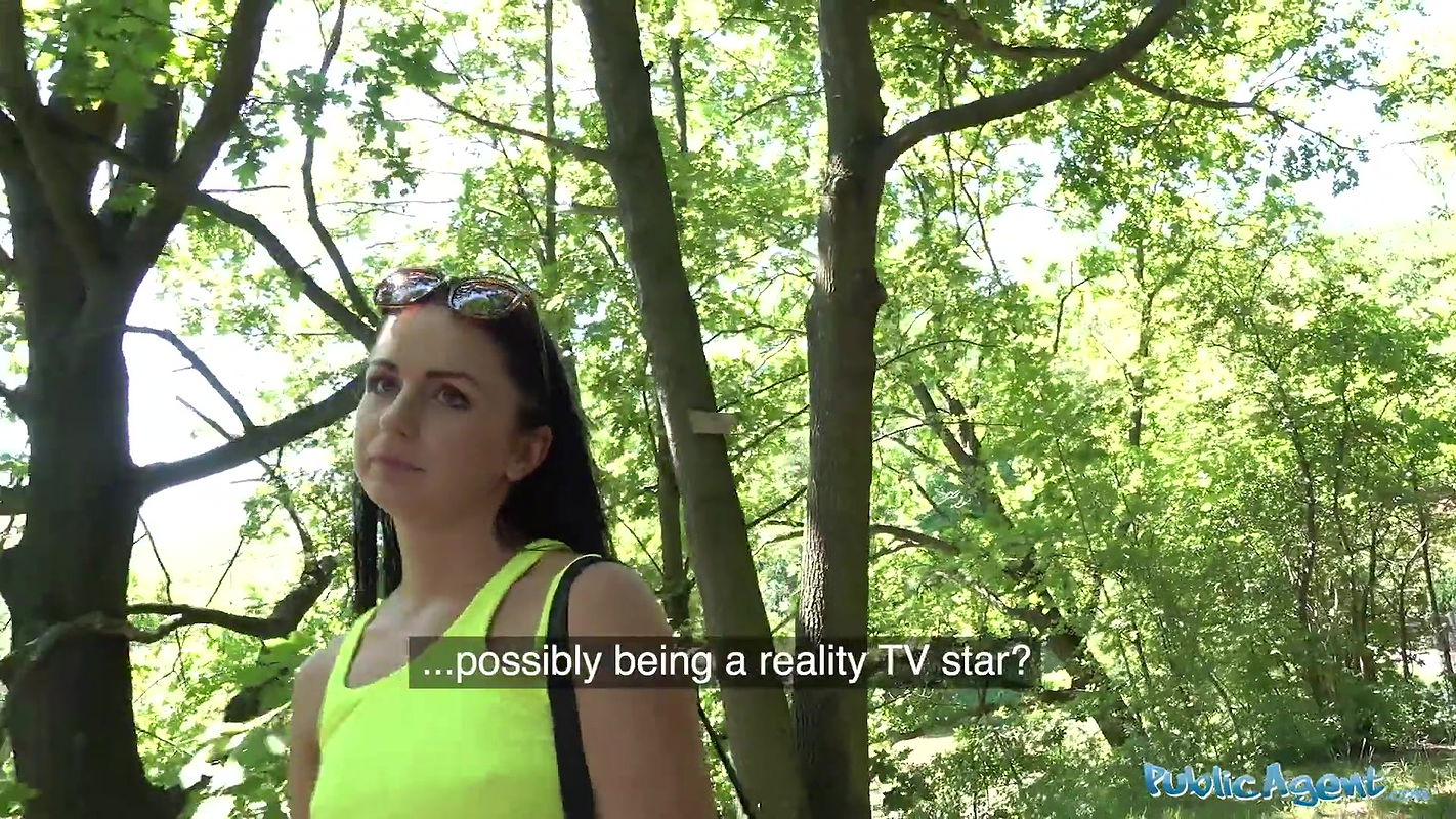 Kittina Clairette gets creampied fucking outdoors