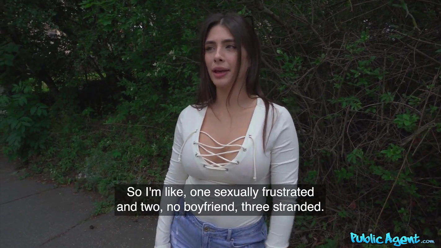 meets Tru Kait outside on the street and helps her in return for some fun