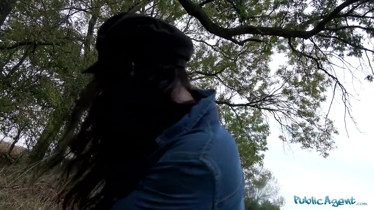 Mouthful of cum and fuck for sexy brunette babe Sasha Colibri