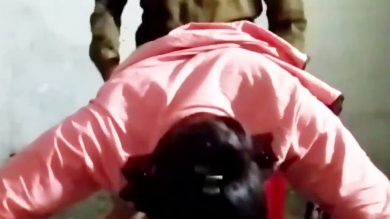 Chut mein land Dala to fat Gai nikala tha