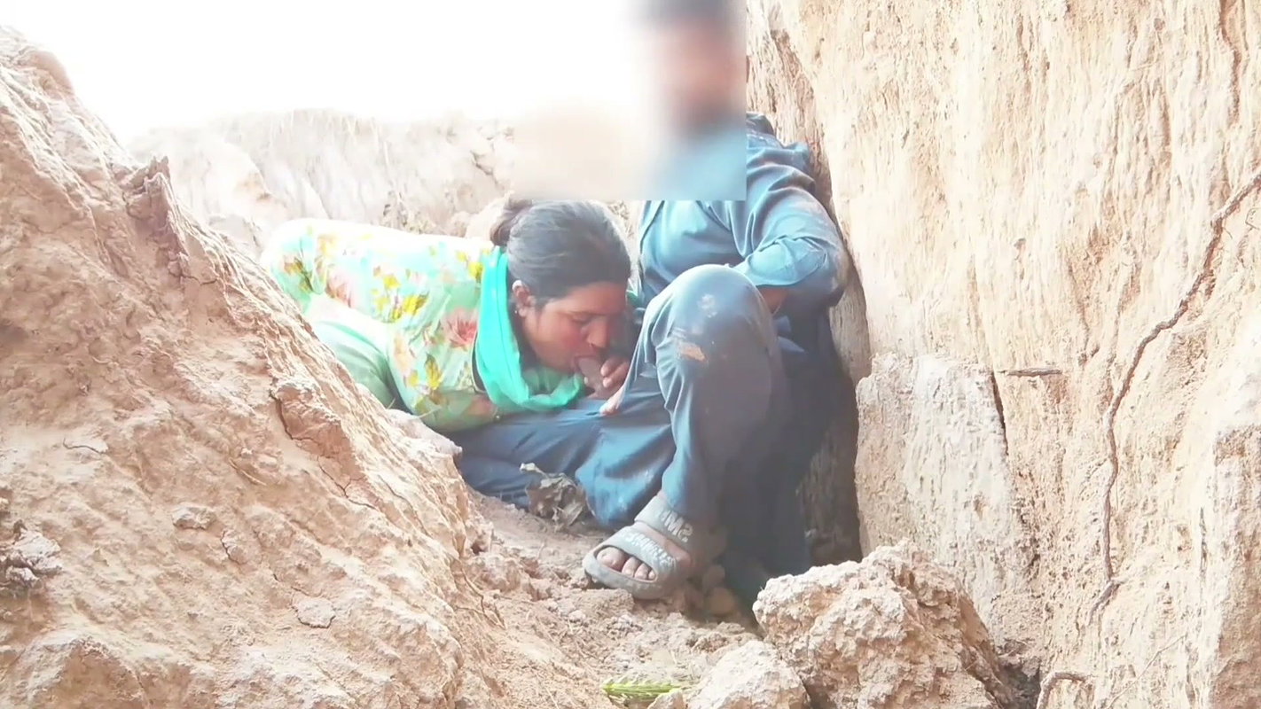 Khule pahadon mein gand Mari bade pahad sex