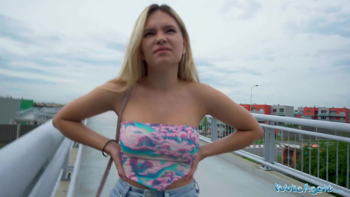 x She Flashes her tits and ass on a bridge then has sex with a stranger