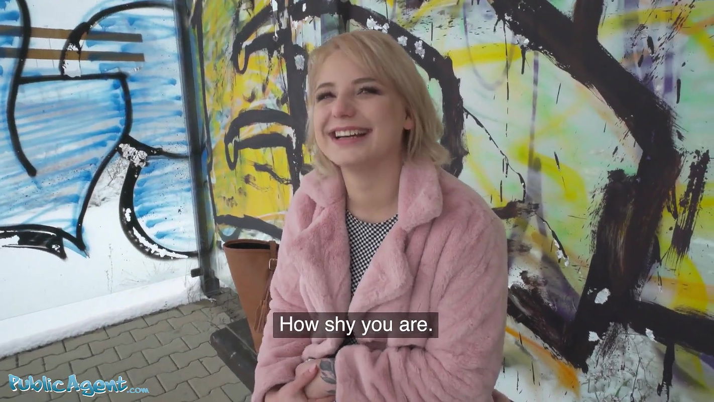 hort hair blonde amateur teen with soft natural body picked up as bus stop