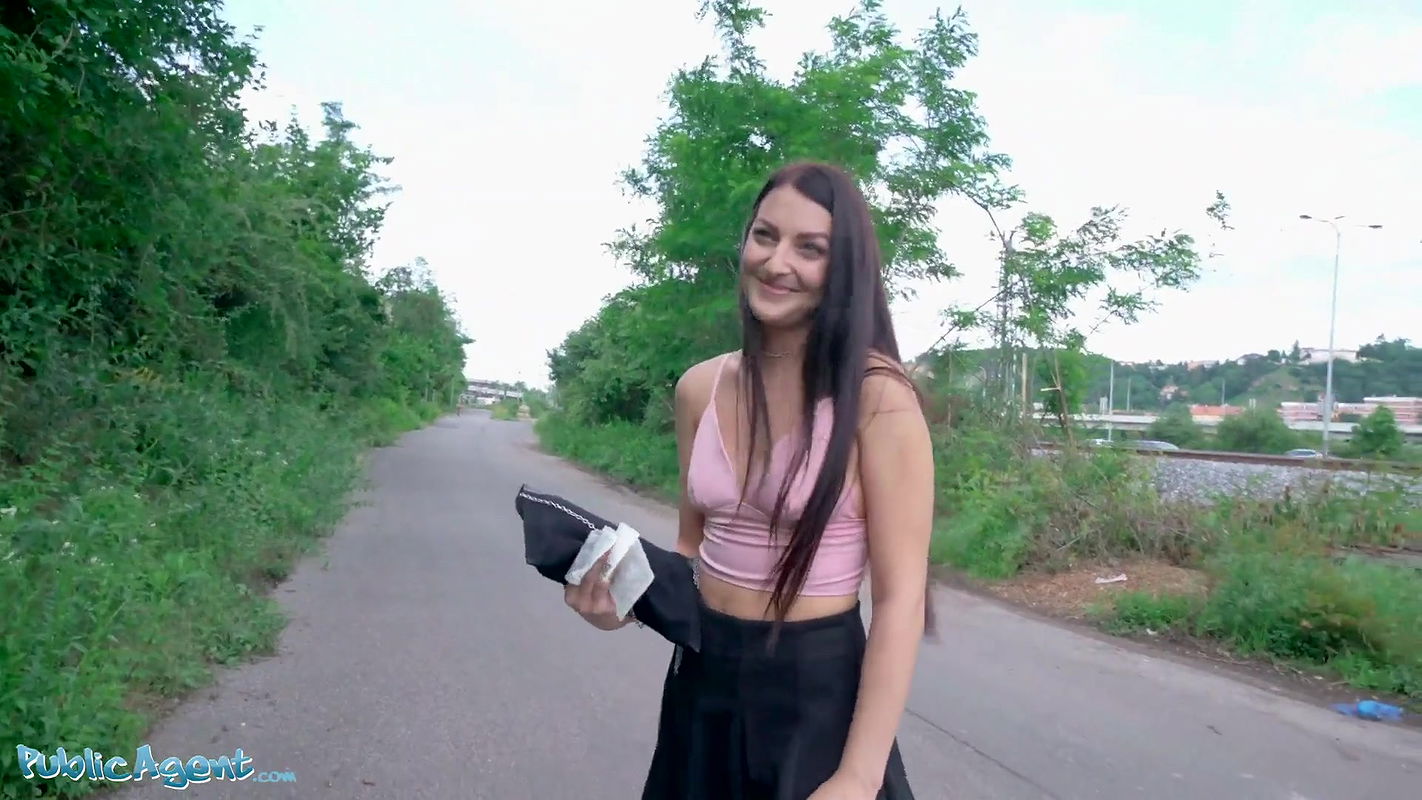 Social Influencer Katy Rose Gets Fucked in the Woods