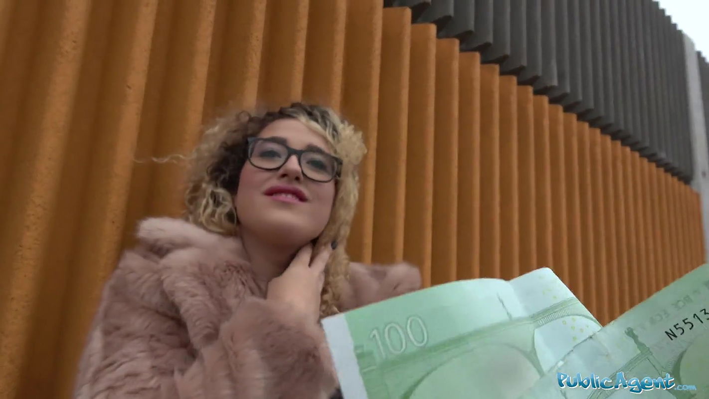 Spanish shaven pussy fucked outdoors in public