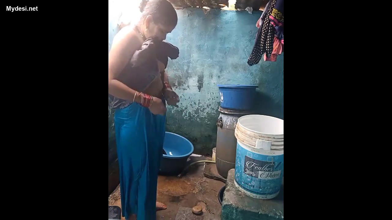 desi aunty nude bath