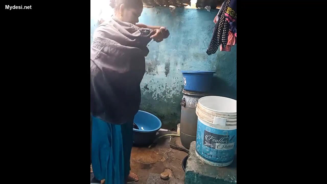 desi aunty nude bath